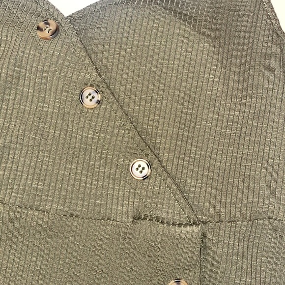 Honey & Sparkle Olive Green Button Front Cami Tank Top L - Picture 4 of 6
